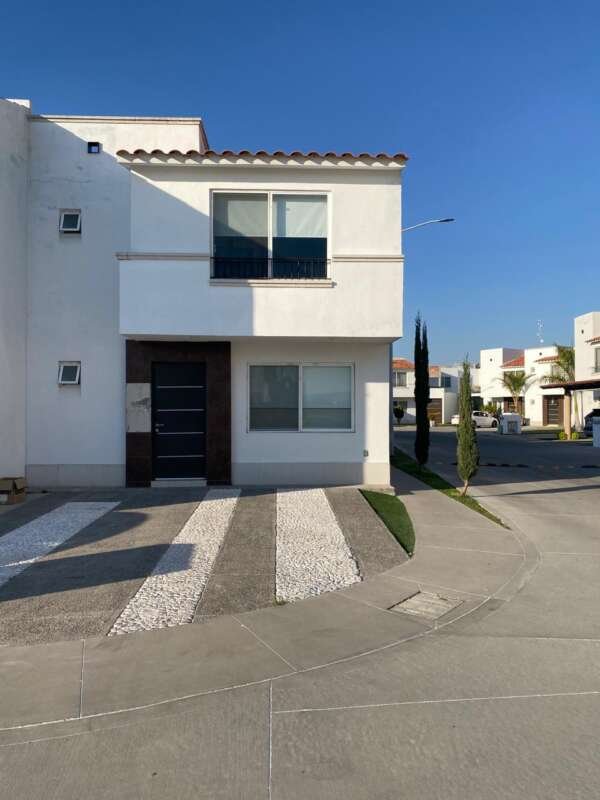 Casa en Renta amueblada y equipada en Puerta de Piedra